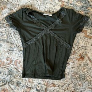 Large green laced shirt